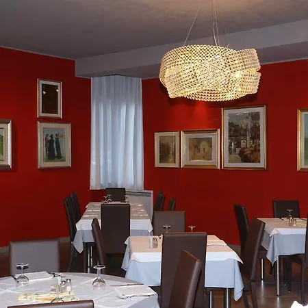 Valle D'oro Hotel Albino